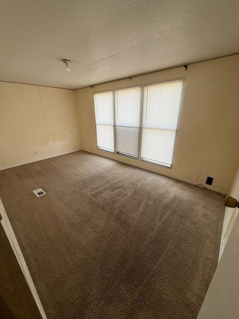 CANYON LAKE Apartment: 1215 CYPRESS DR