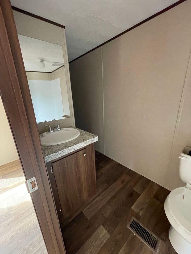 CANYON LAKE Apartment: 377-4 BUCK TRAIL