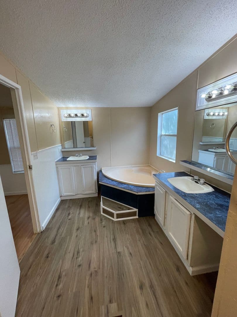 CANYON LAKE Apartment: 629 BUCK TRAIL