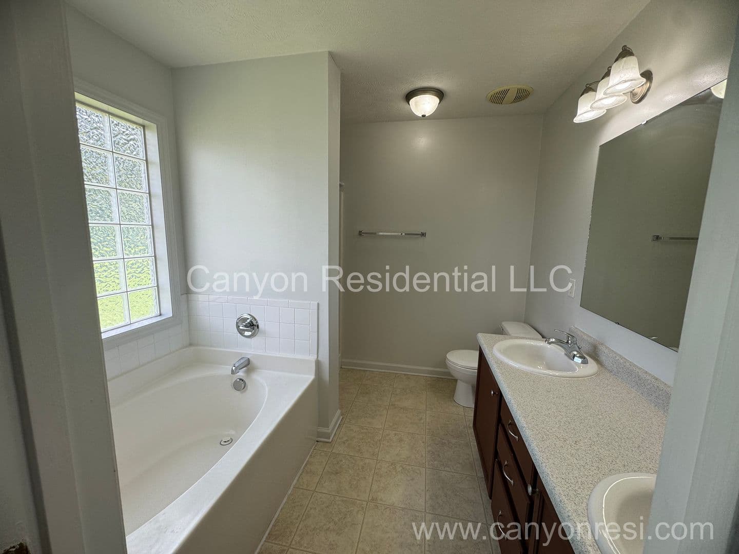 Raeford House: 323 Rushmore Court