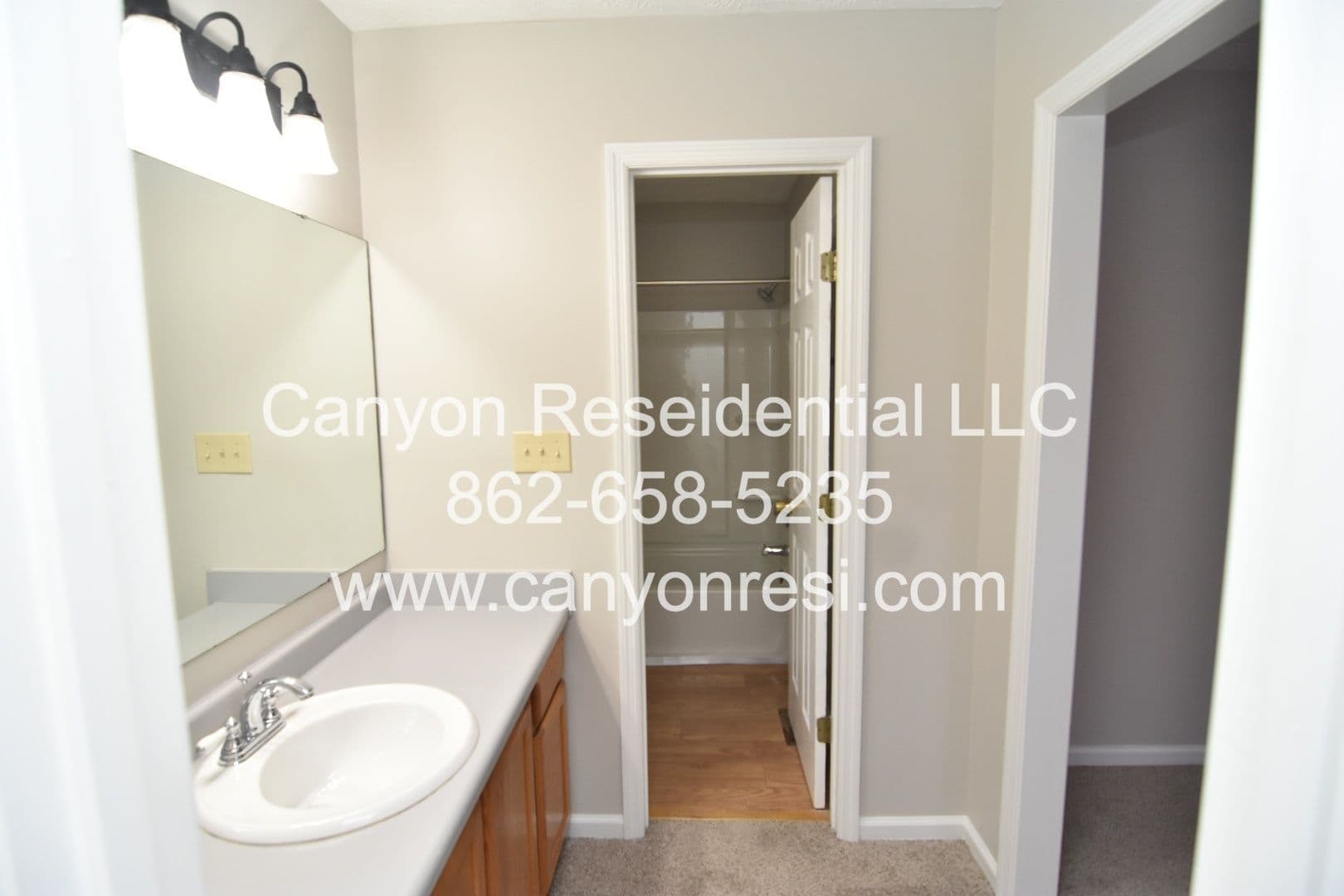 Fayetteville House: 860 Santiato Drive