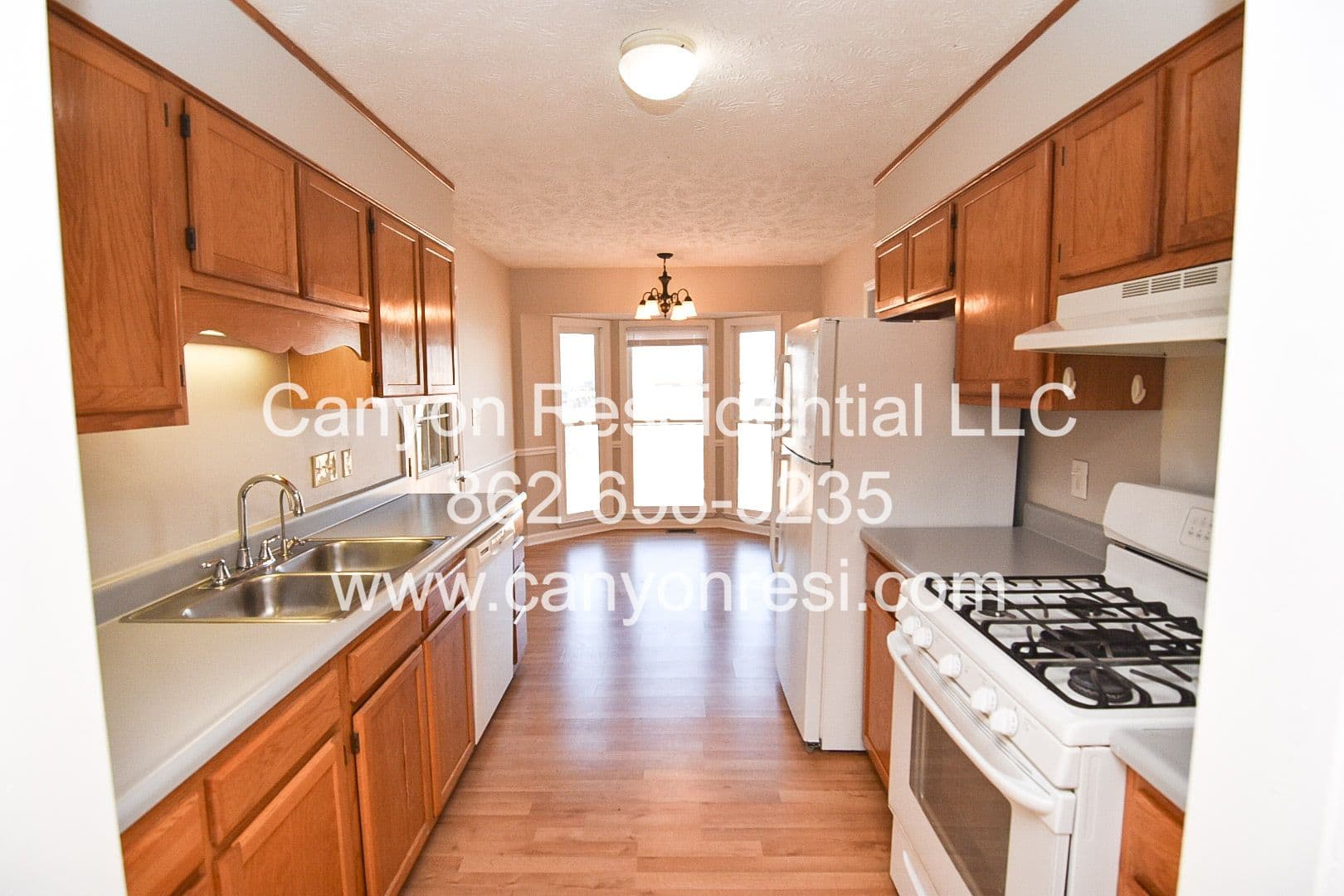 Fayetteville House: 860 Santiato Drive