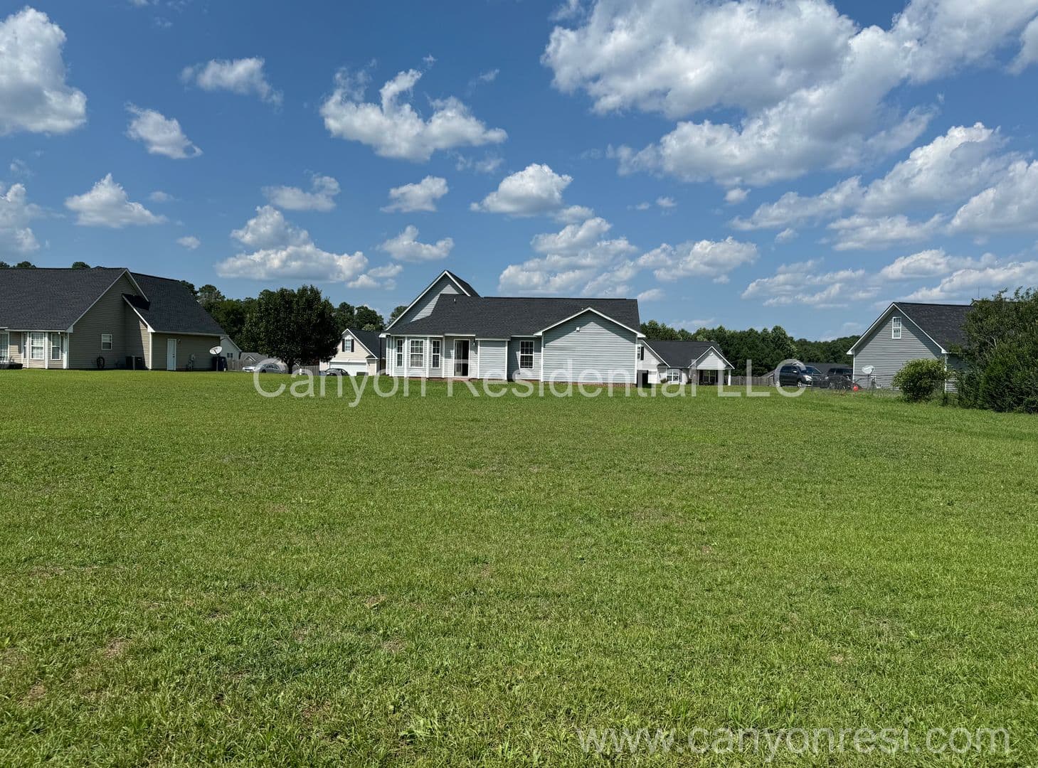 Raeford House: 323 Rushmore Court