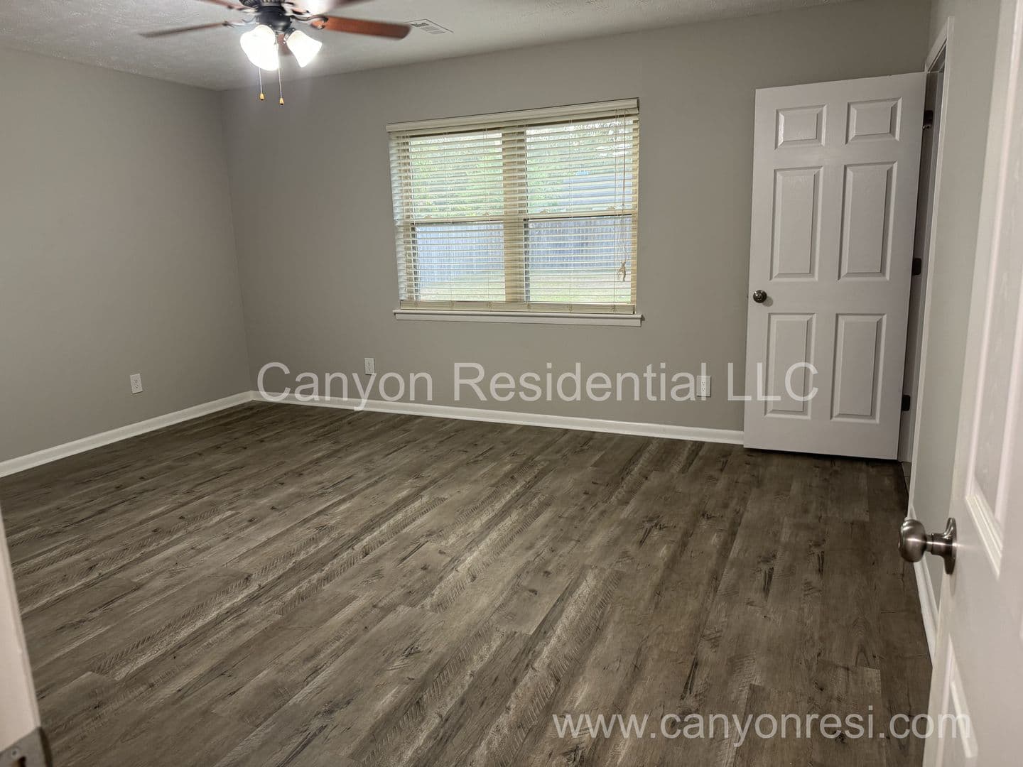 Fayetteville House: 6778 Weeping Water Run