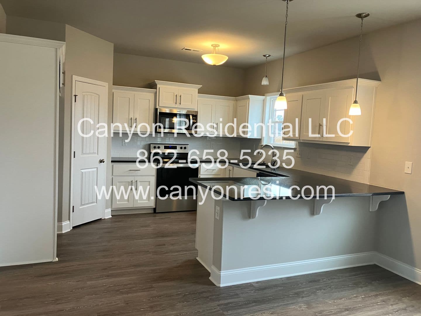 Toney House: 128 Ocean Spring Ave