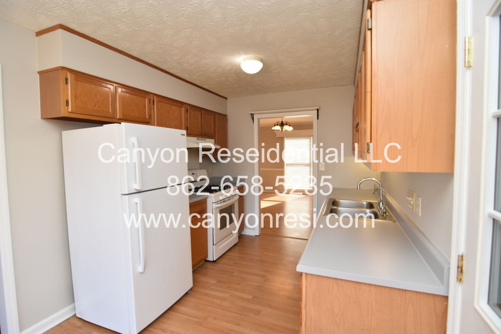 Fayetteville House: 860 Santiato Drive