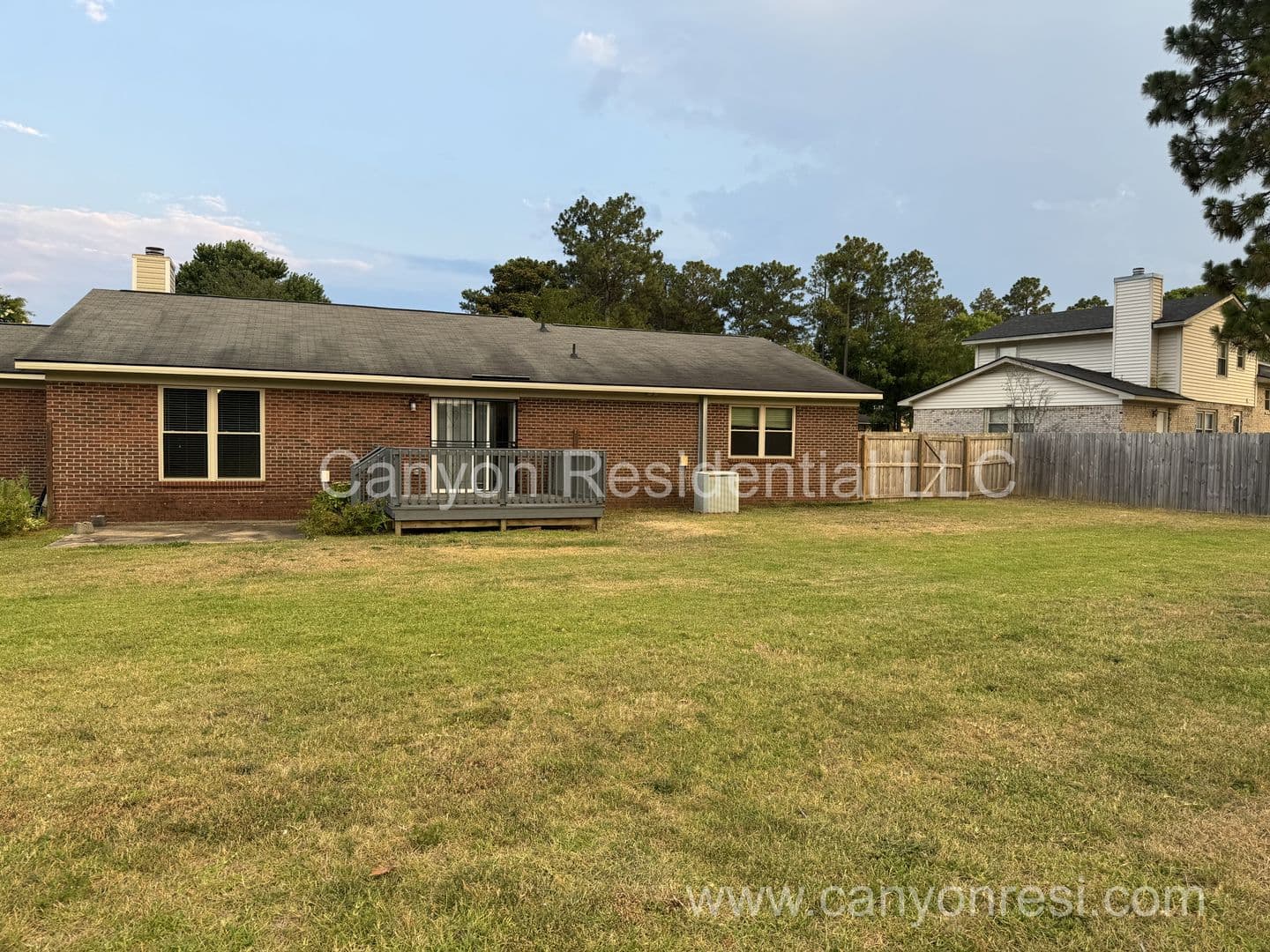 Fayetteville House: 6778 Weeping Water Run