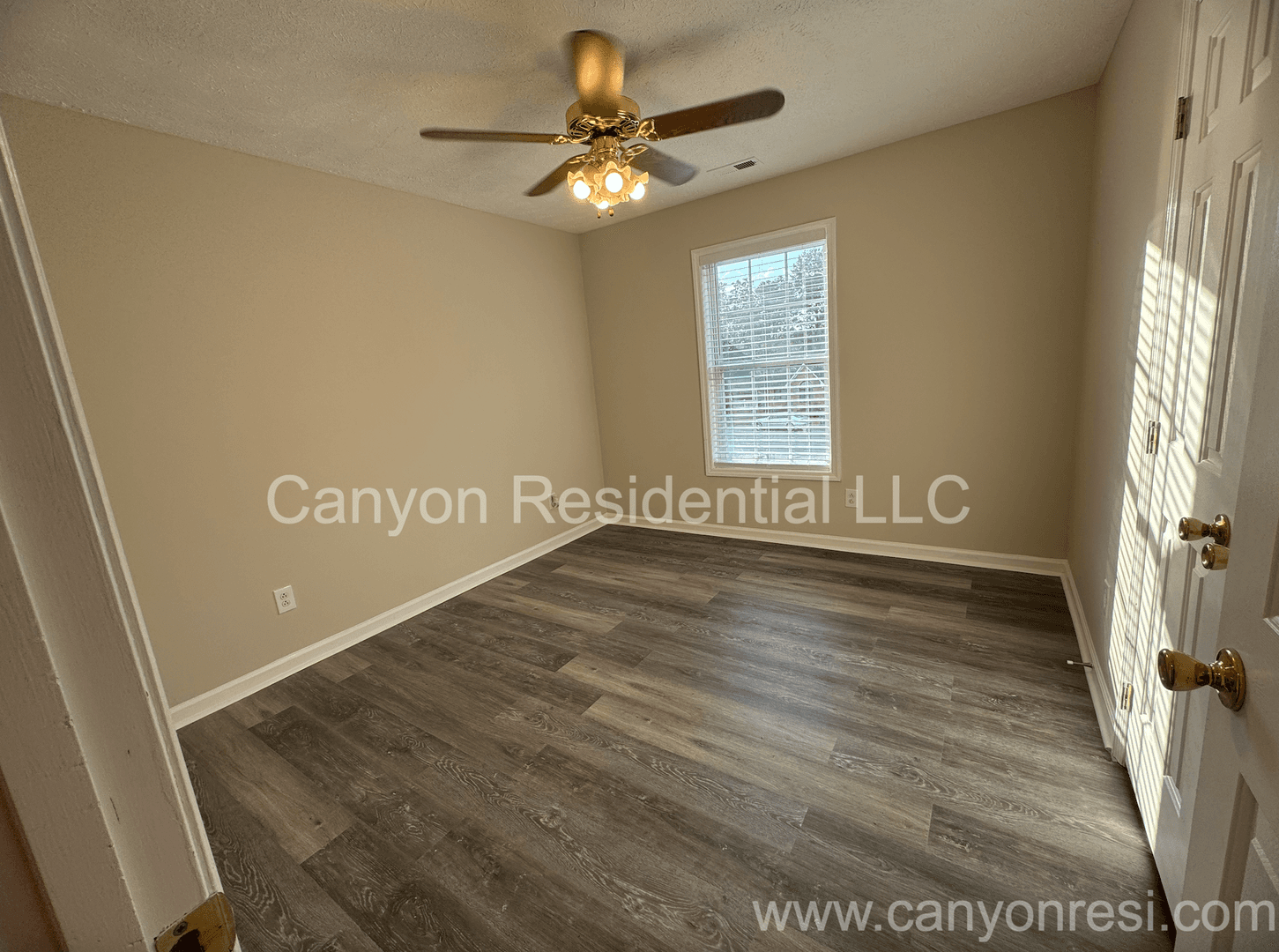 Raeford House: 229 Lakeside Road