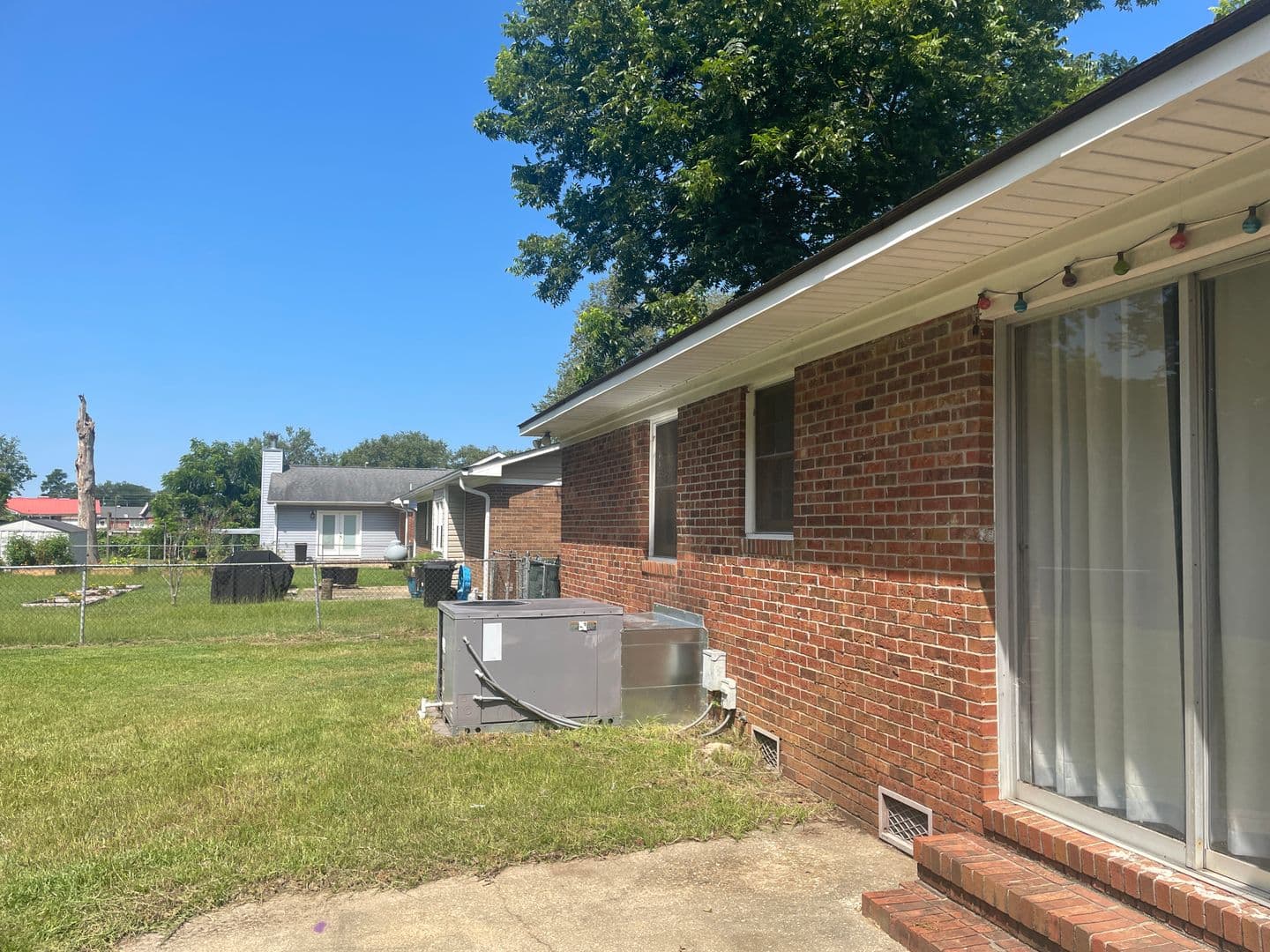 Fayetteville House: 4817 Hurley Drive