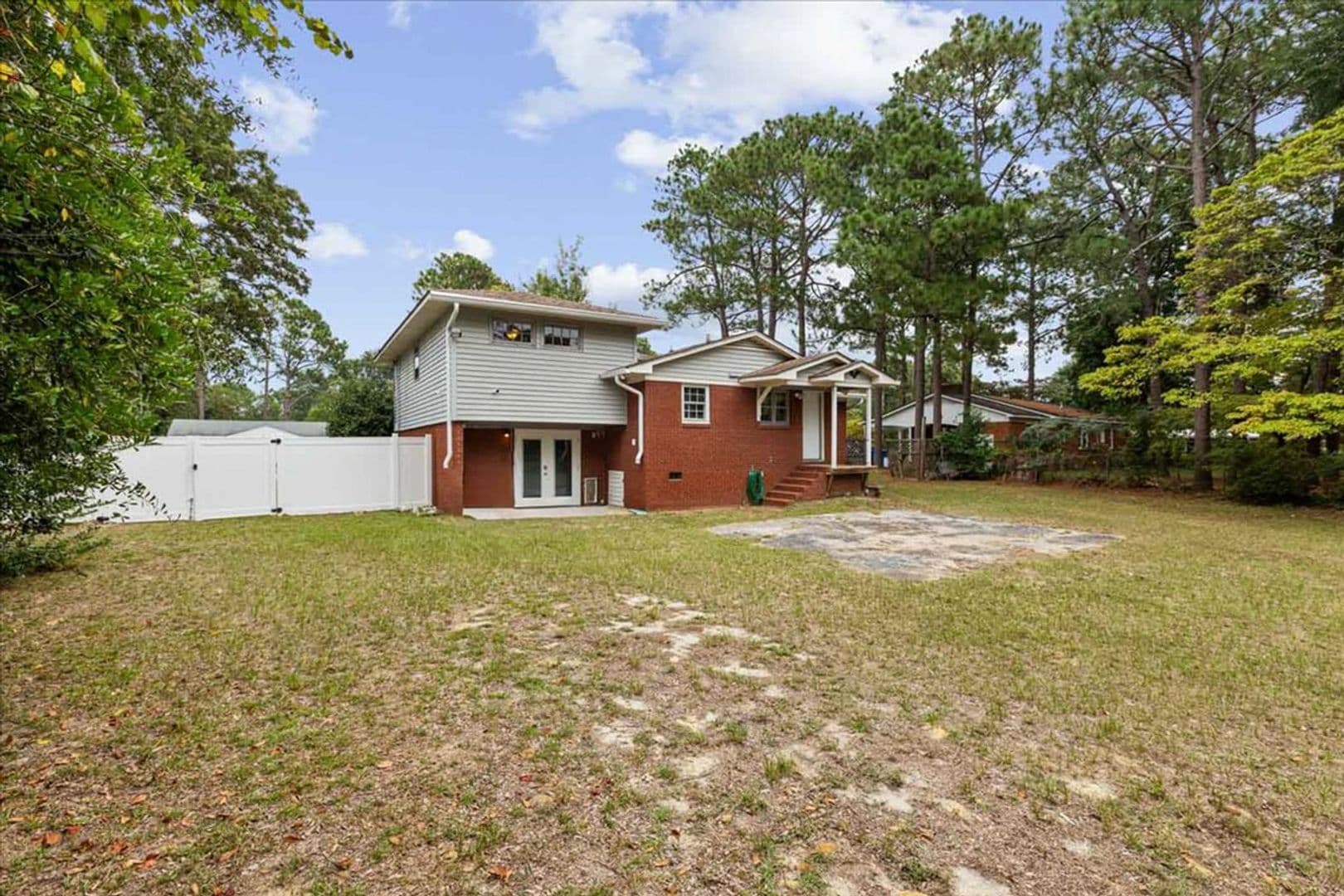 Fayetteville House: 1910 Faber Street