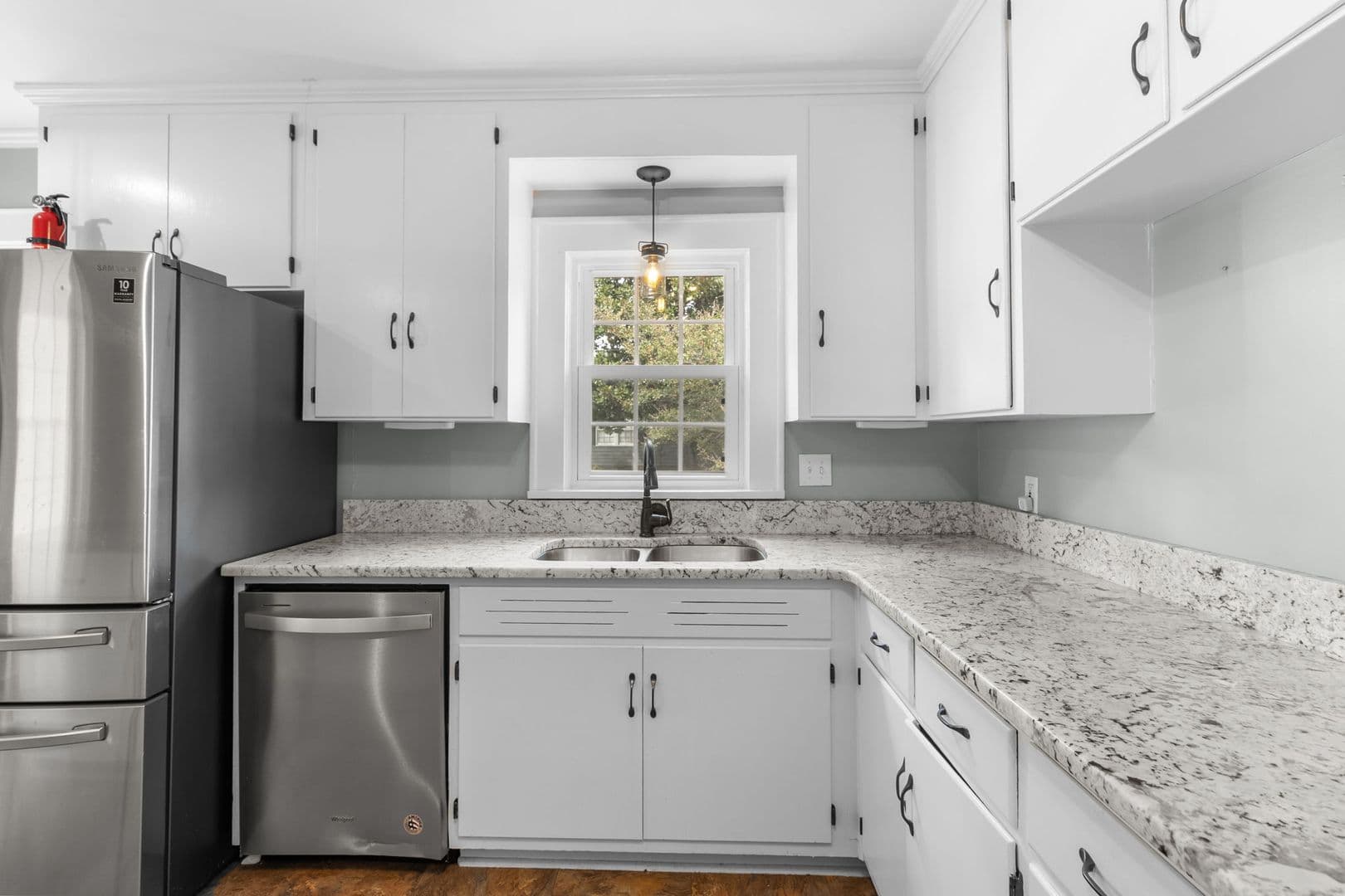 Fayetteville House: 415 Cape Fear Avenue