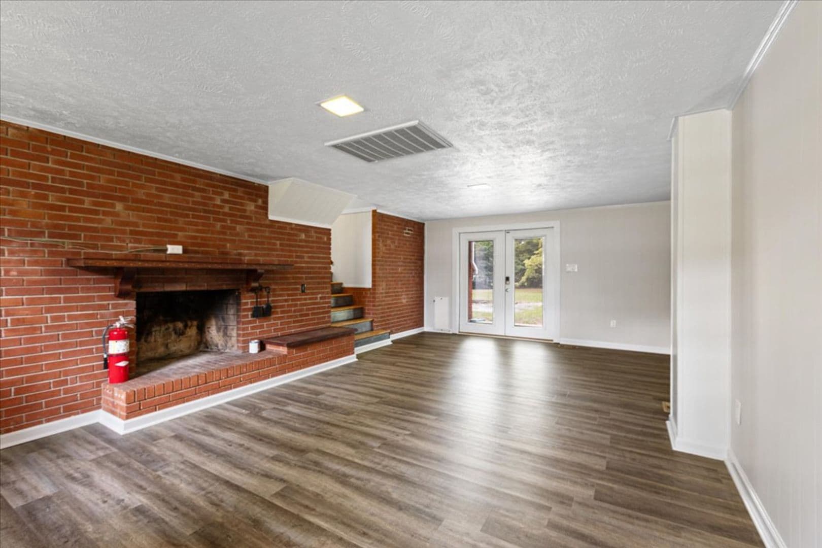 Fayetteville House: 1910 Faber Street