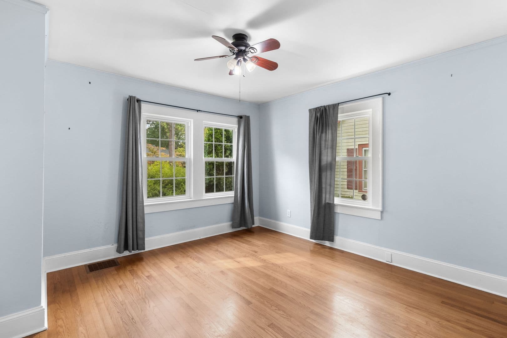 Fayetteville House: 415 Cape Fear Avenue