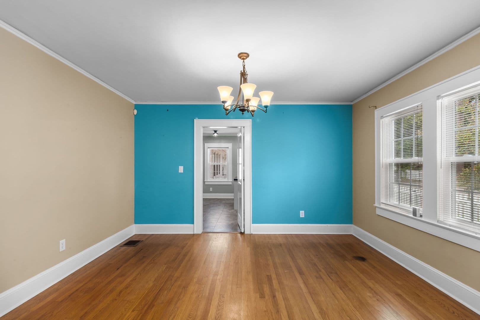 Fayetteville House: 415 Cape Fear Avenue