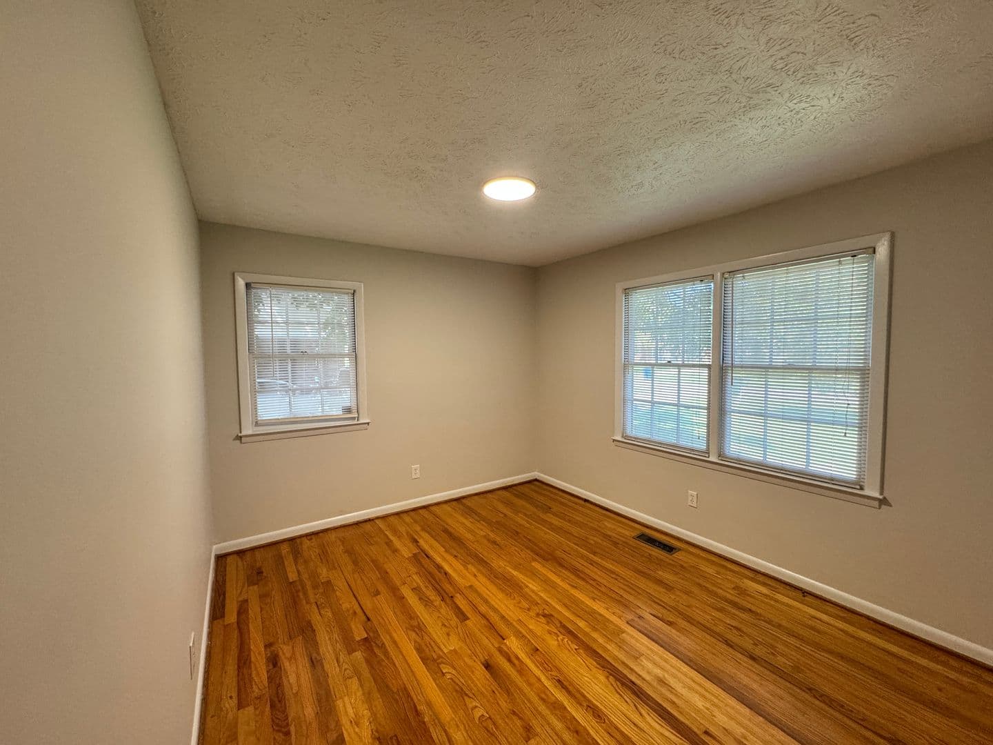 Fayetteville House: 4817 Hurley Drive