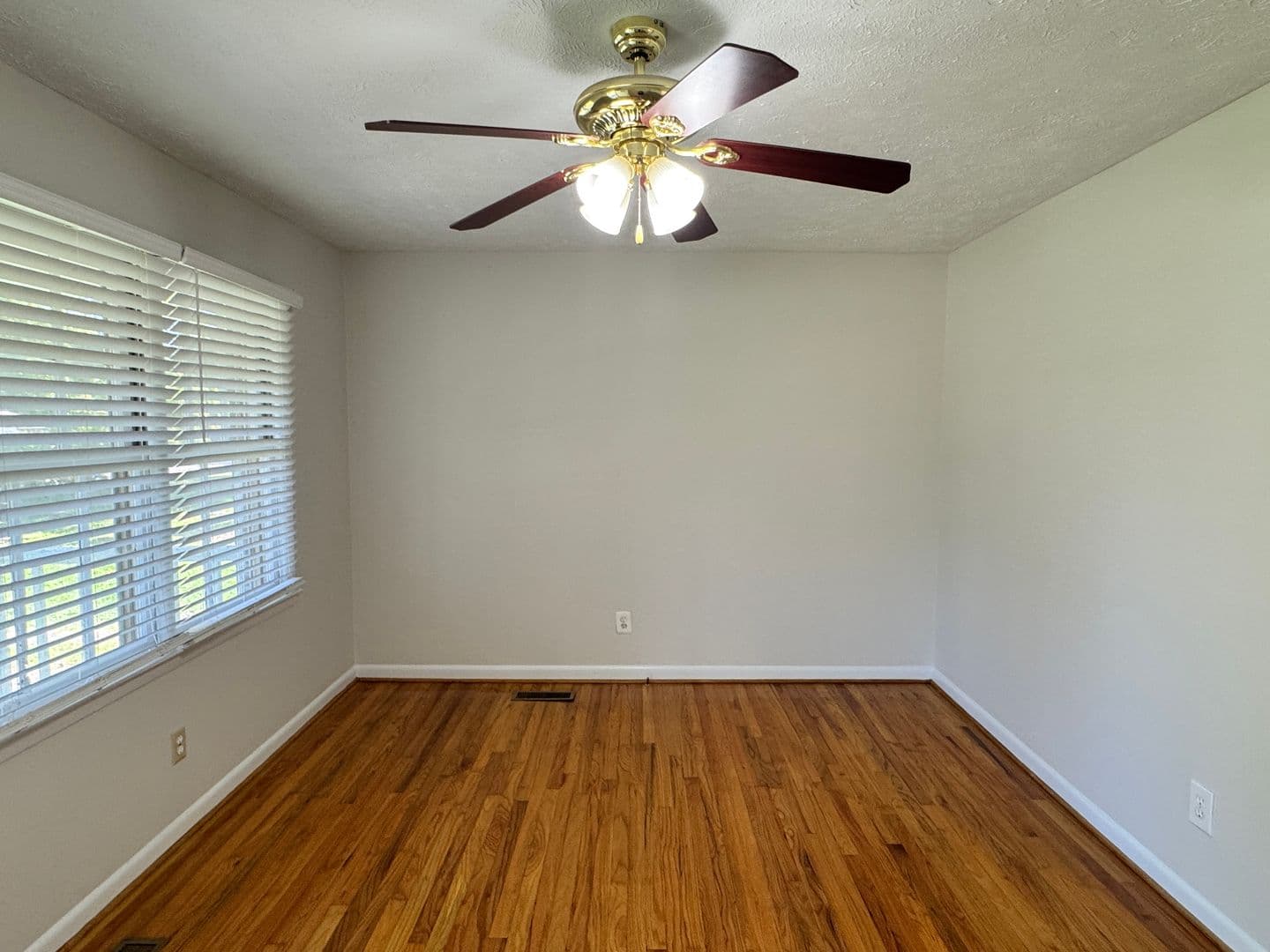 Fayetteville House: 4817 Hurley Drive