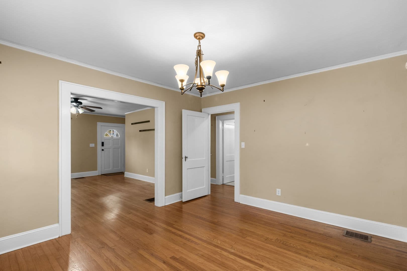 Fayetteville House: 415 Cape Fear Avenue