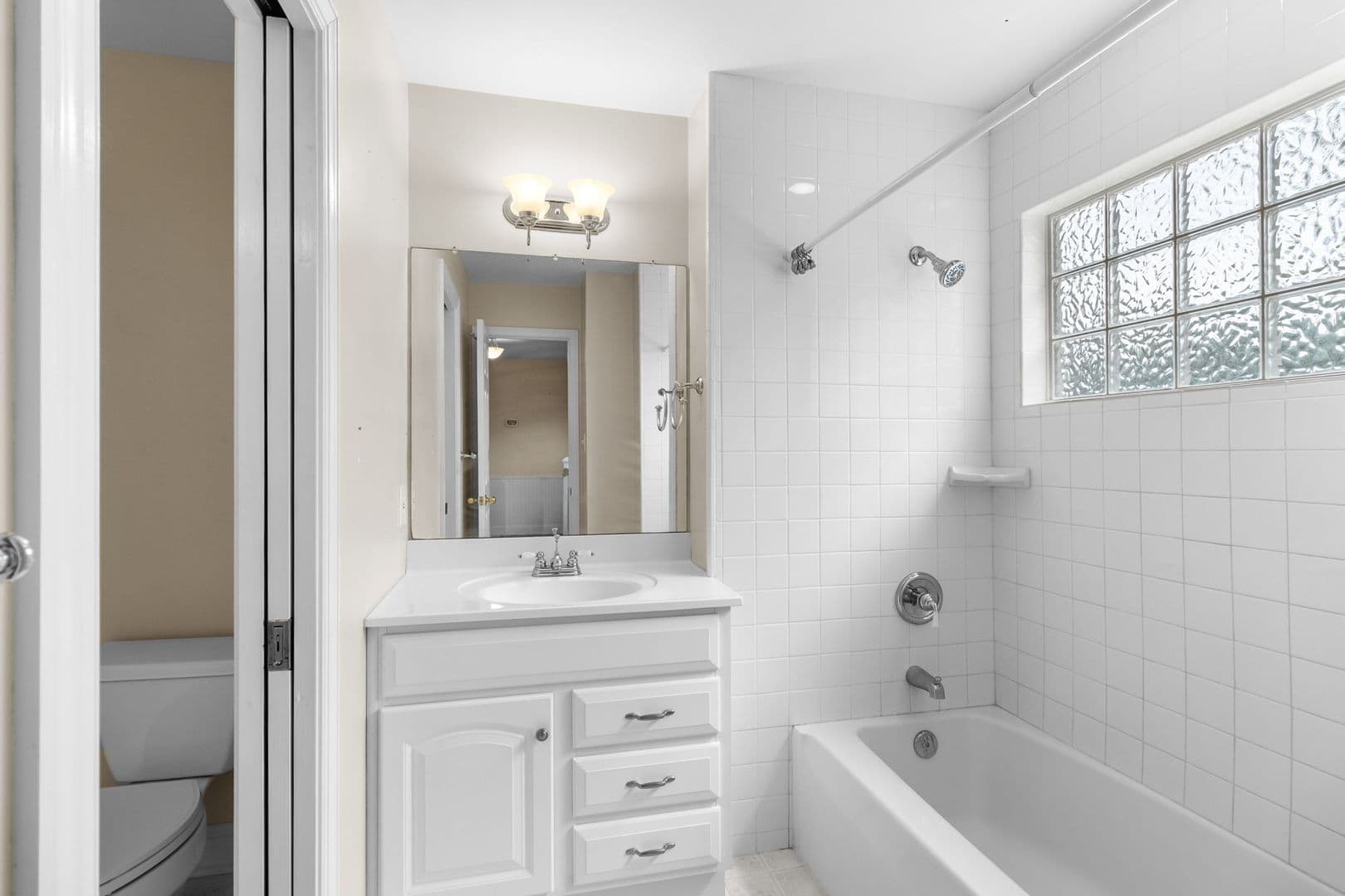 Fayetteville House: 415 Cape Fear Avenue