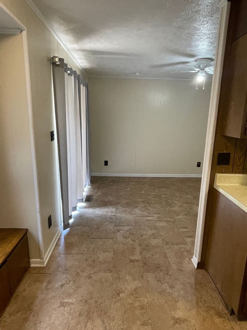 Fayetteville House: 4817 Hurley Drive