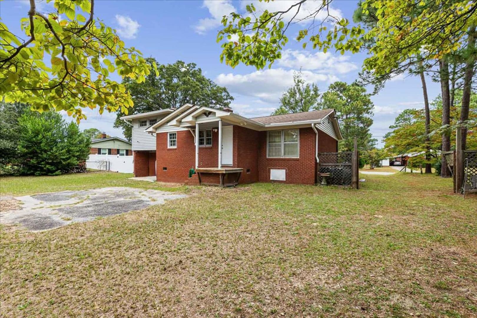 Fayetteville House: 1910 Faber Street