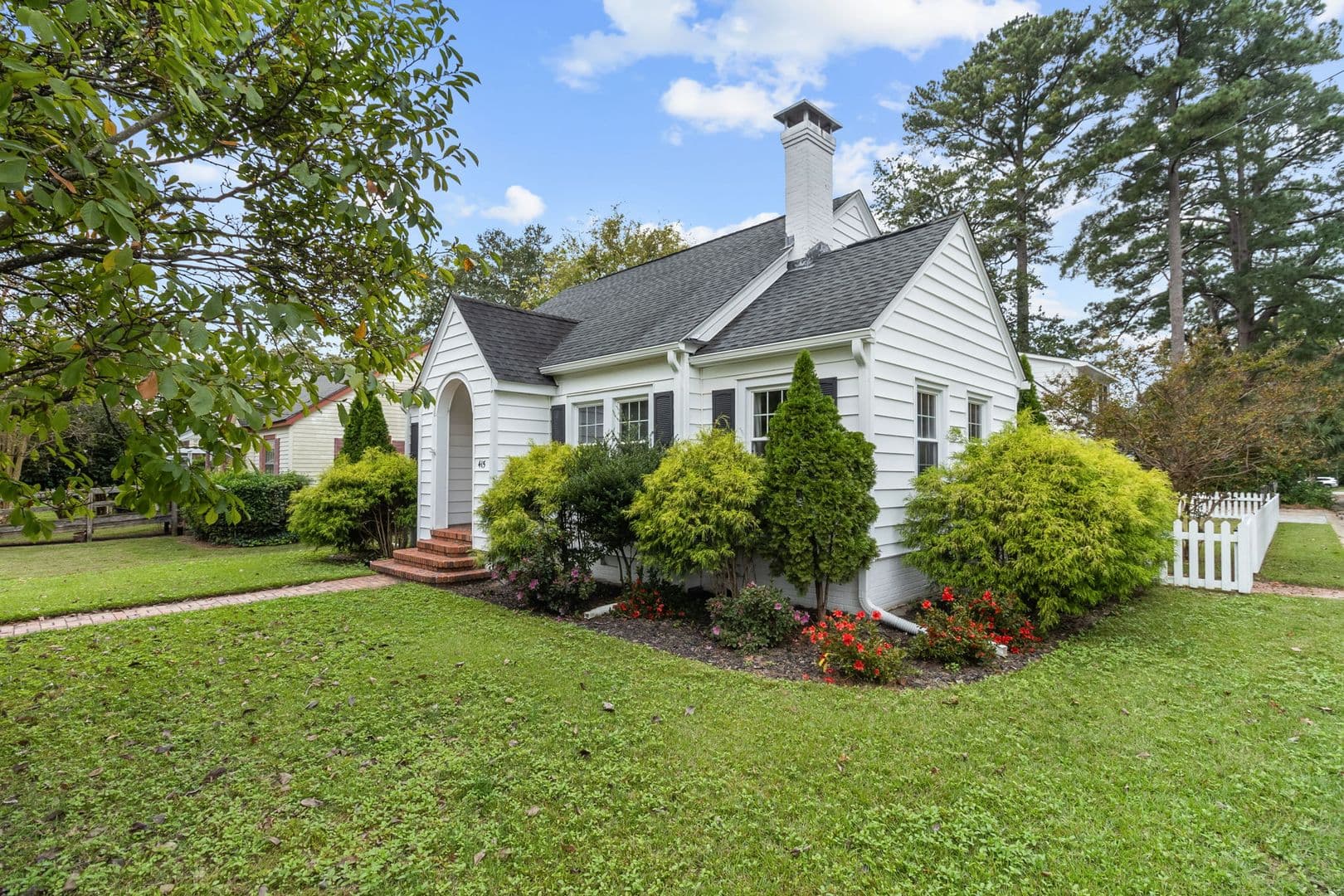 Fayetteville House: 415 Cape Fear Avenue