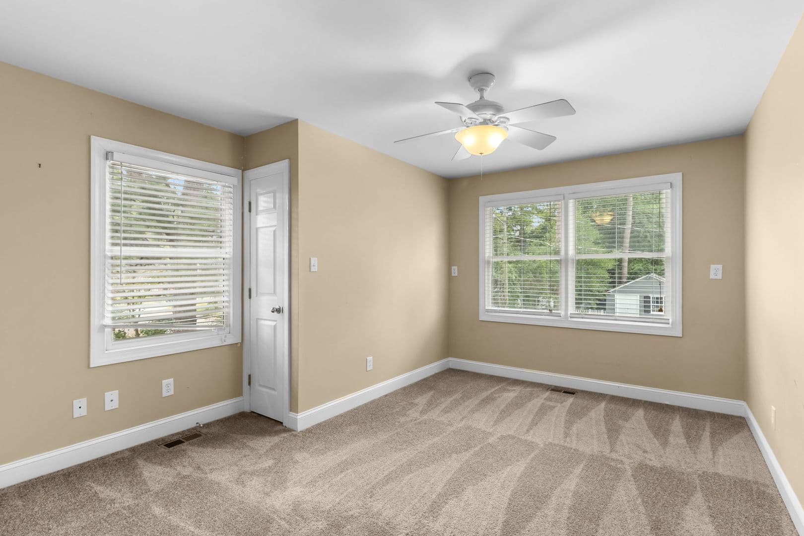 Fayetteville House: 415 Cape Fear Avenue