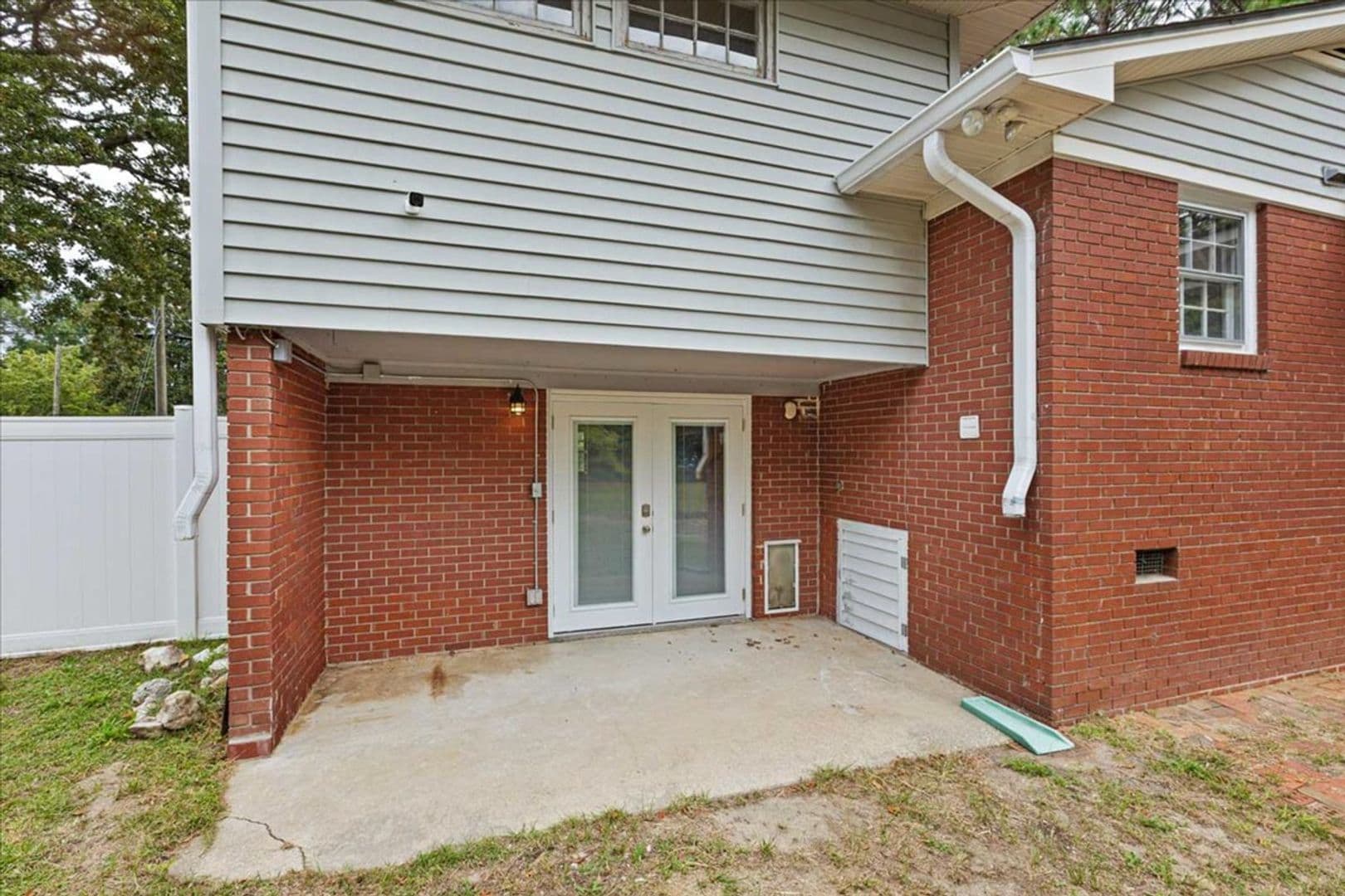 Fayetteville House: 1910 Faber Street