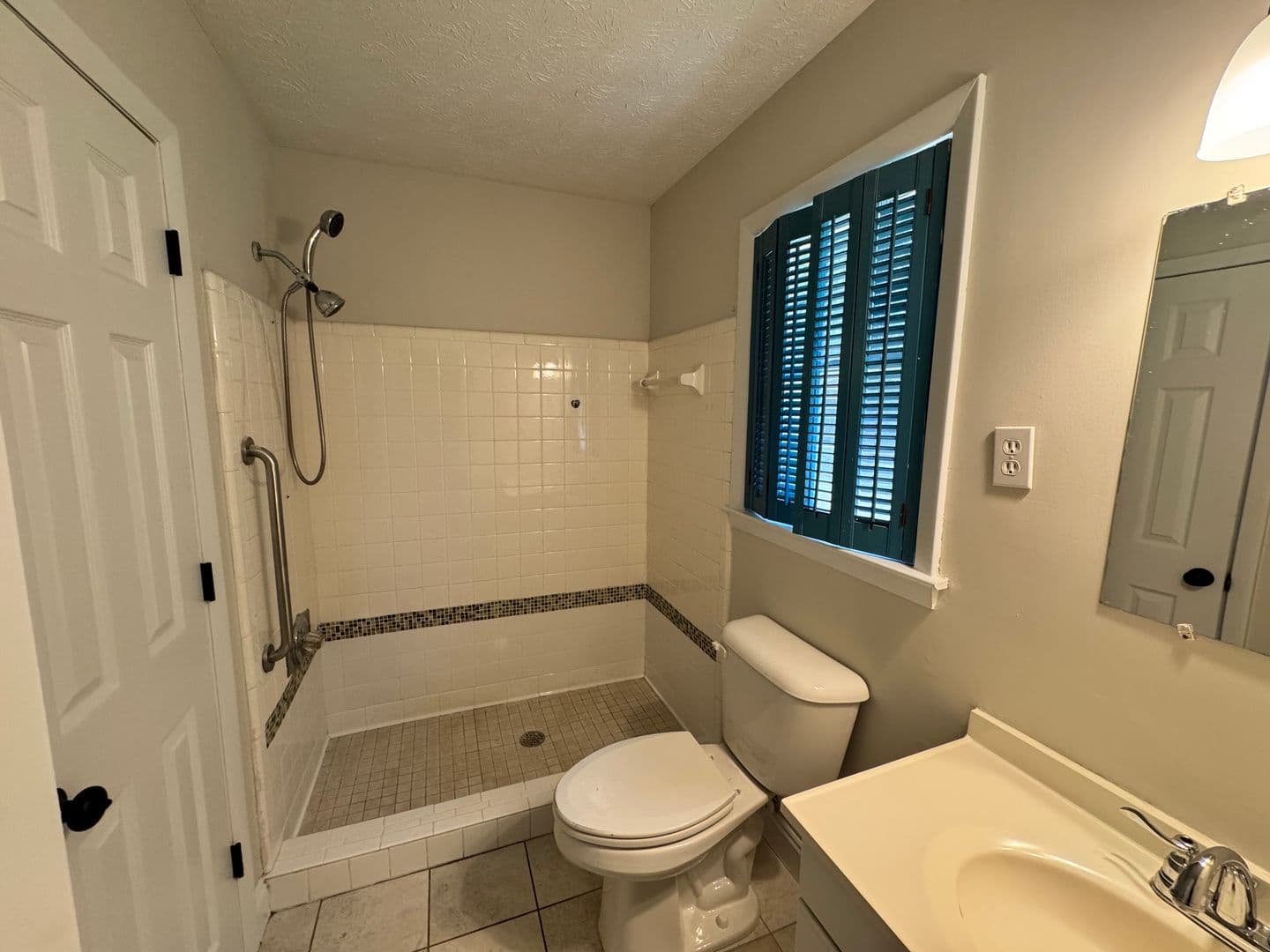 Fayetteville House: 4817 Hurley Drive