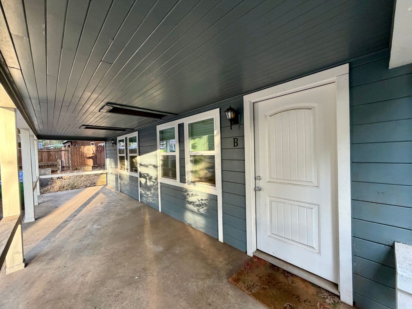 Pollock Pines Apartment: 6110 Pony Express Trail