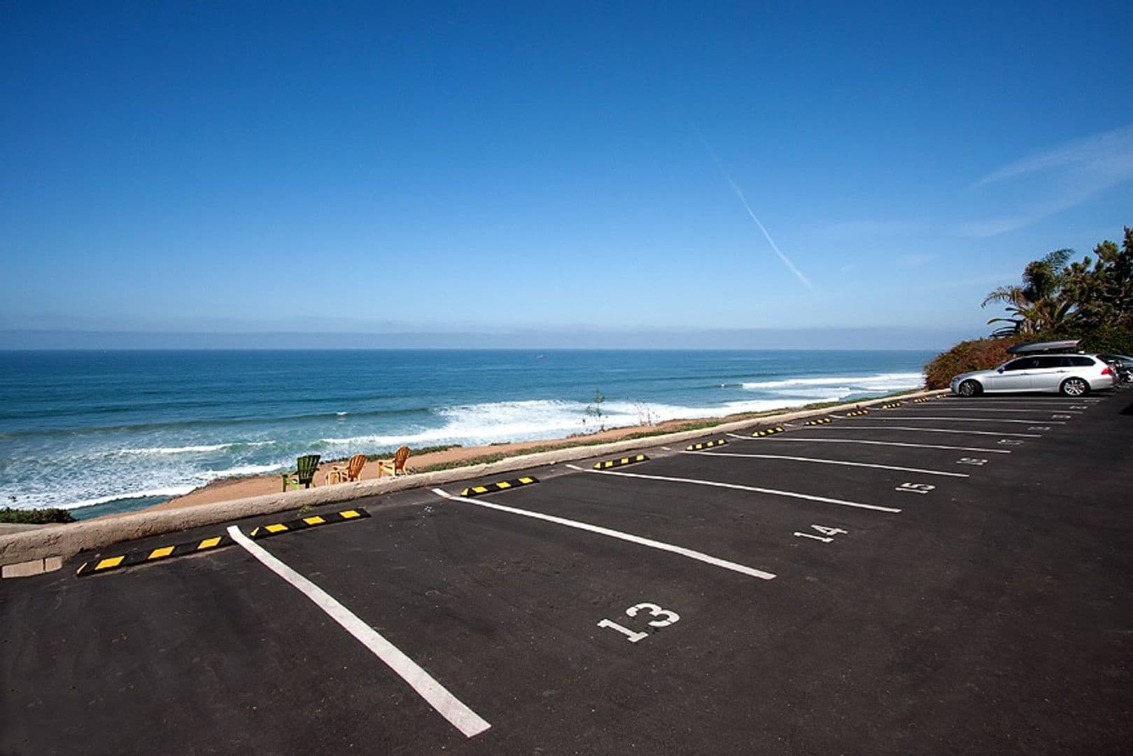 Del Mar Apartment: 510 Stratford Court