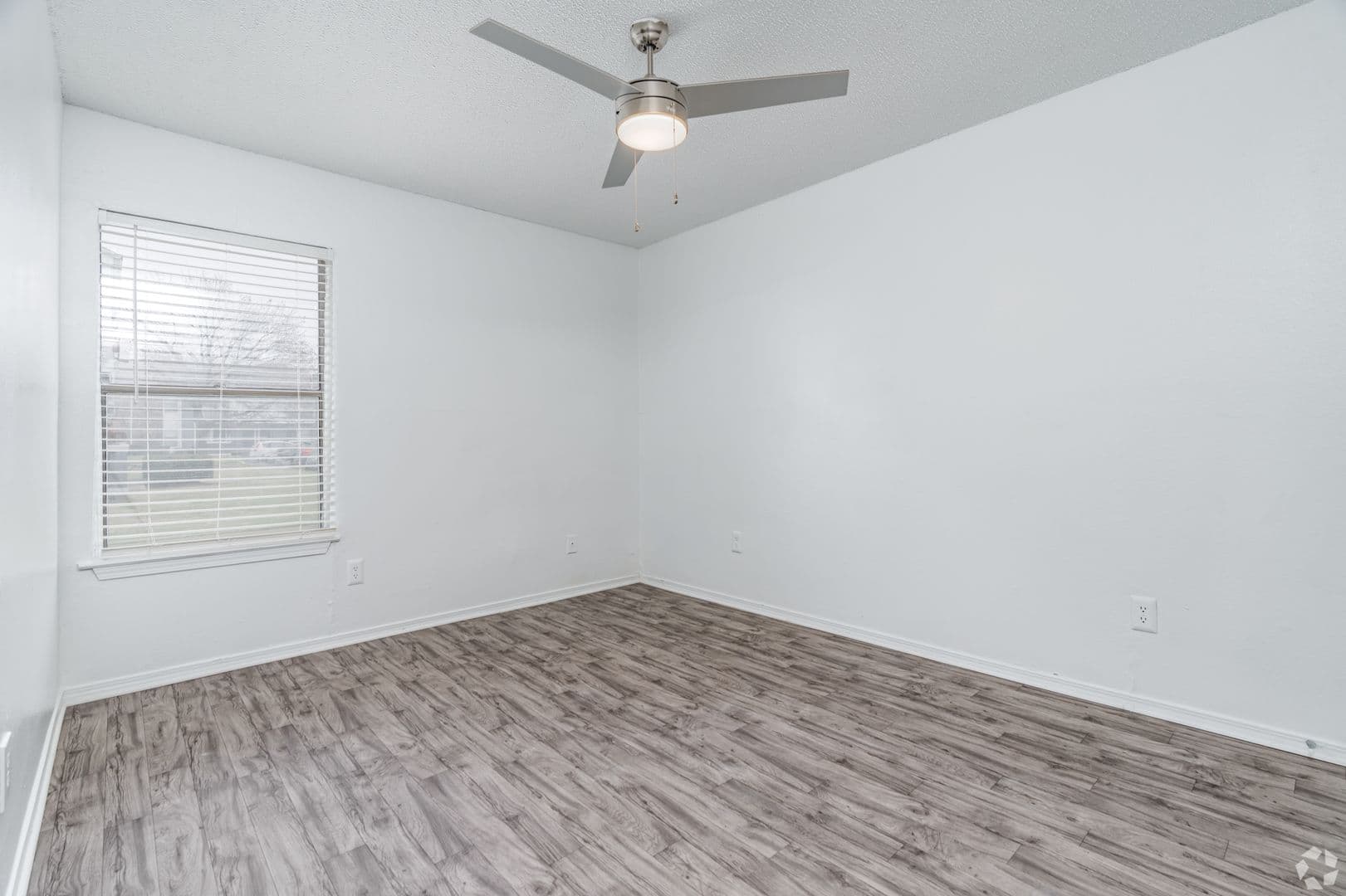 Denton Apartment: 1610 E. McKinney St,