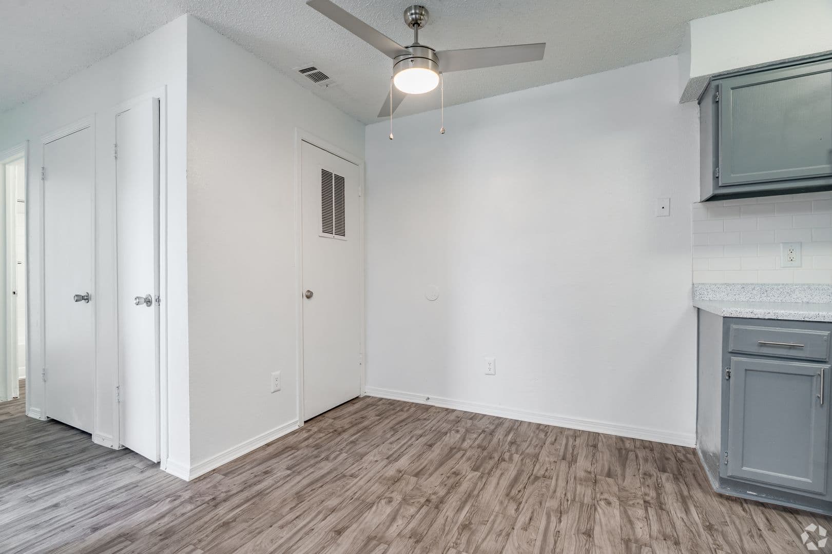 Denton Apartment: 1610 E. McKinney St,