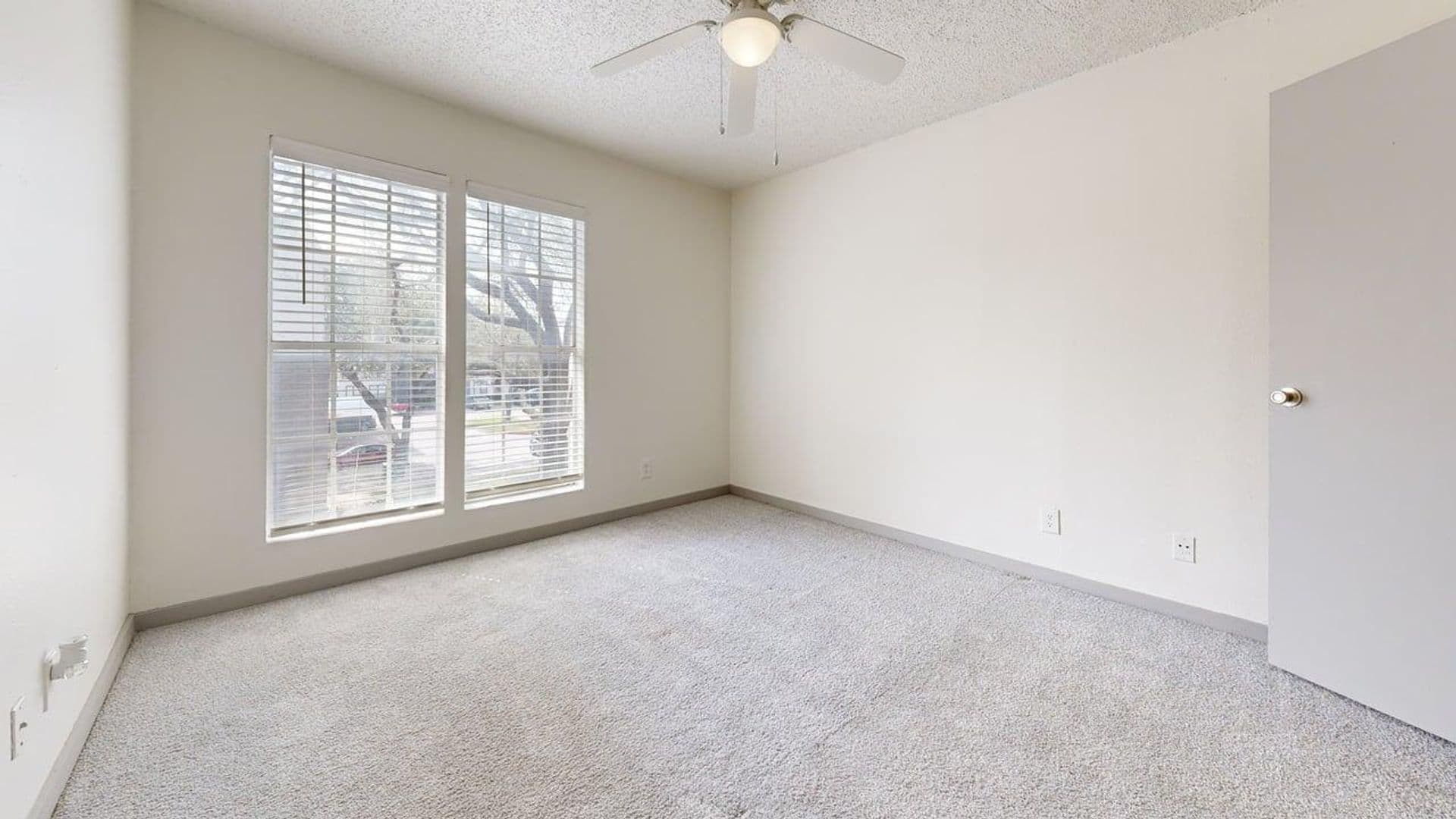 Dallas Apartment: 1720 John West Road