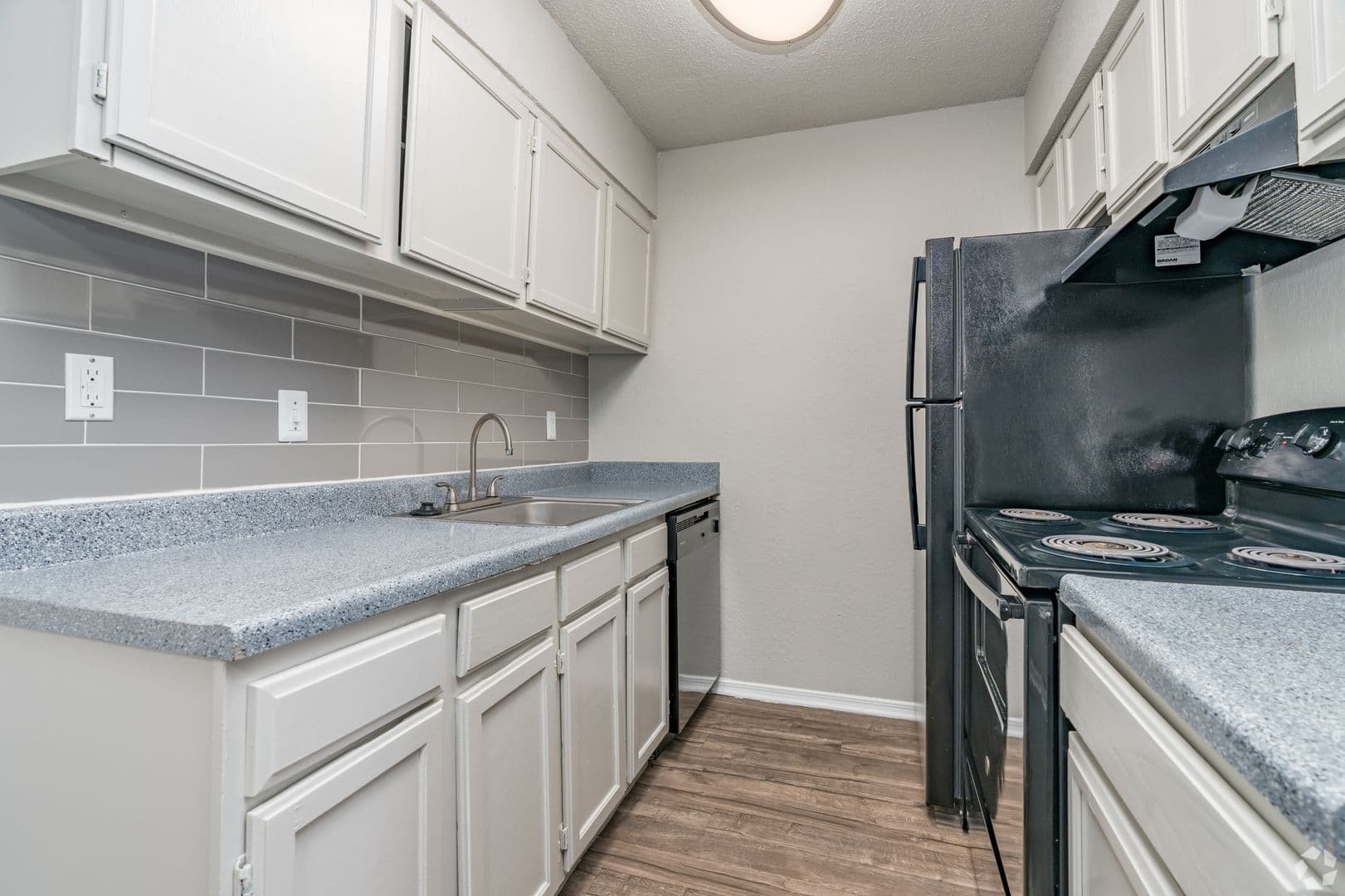Denton Apartment: 1610 E. McKinney St,