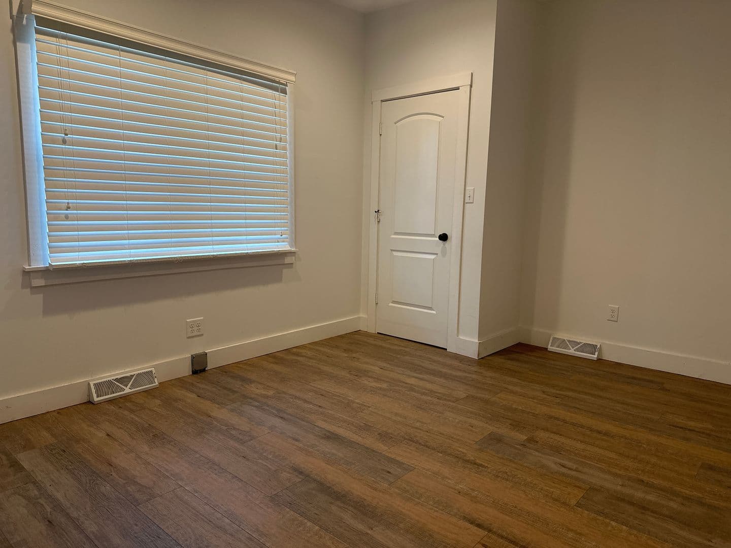 Springfield Apartment: 1407 S. 4th Street