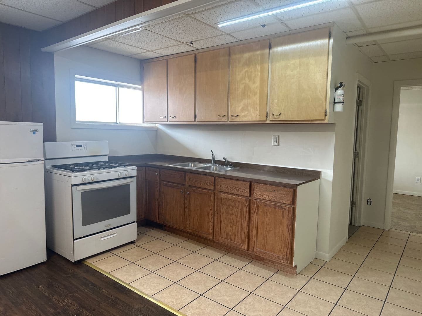 Decatur Apartment: 418 W. Wood