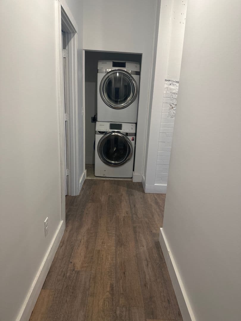 Springfield Apartment: 1407 S. 4th Street