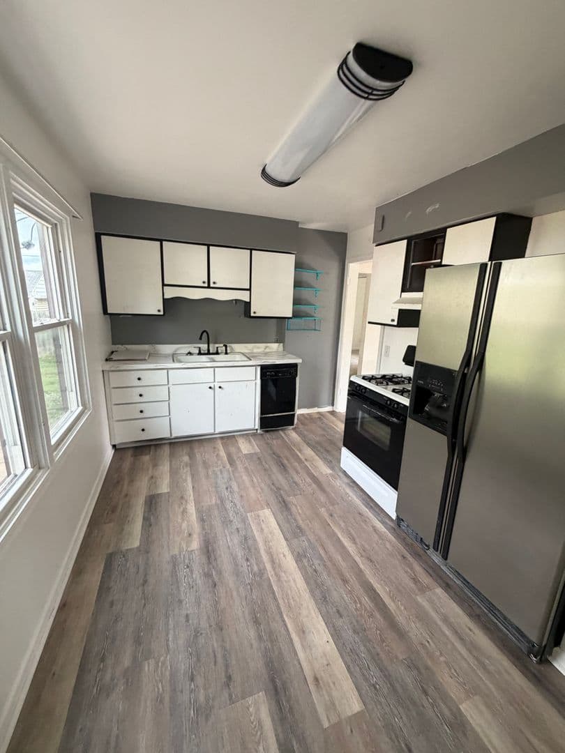 Springfield House: 3207 Butler St