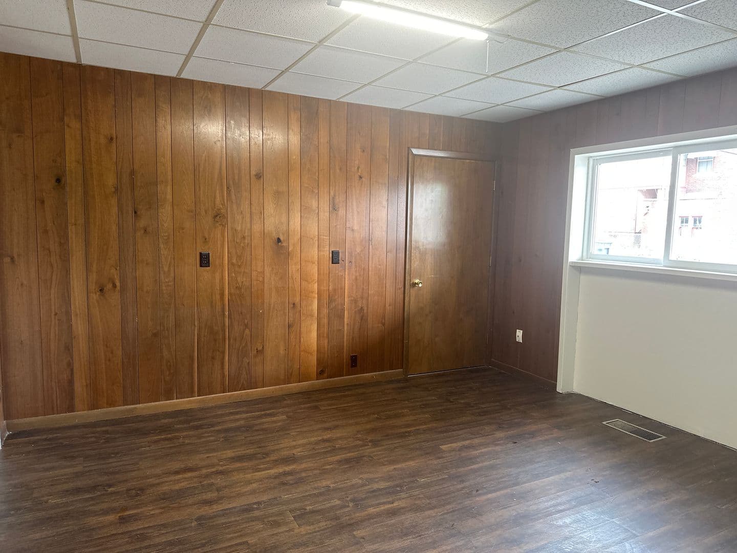 Decatur Apartment: 418 W. Wood