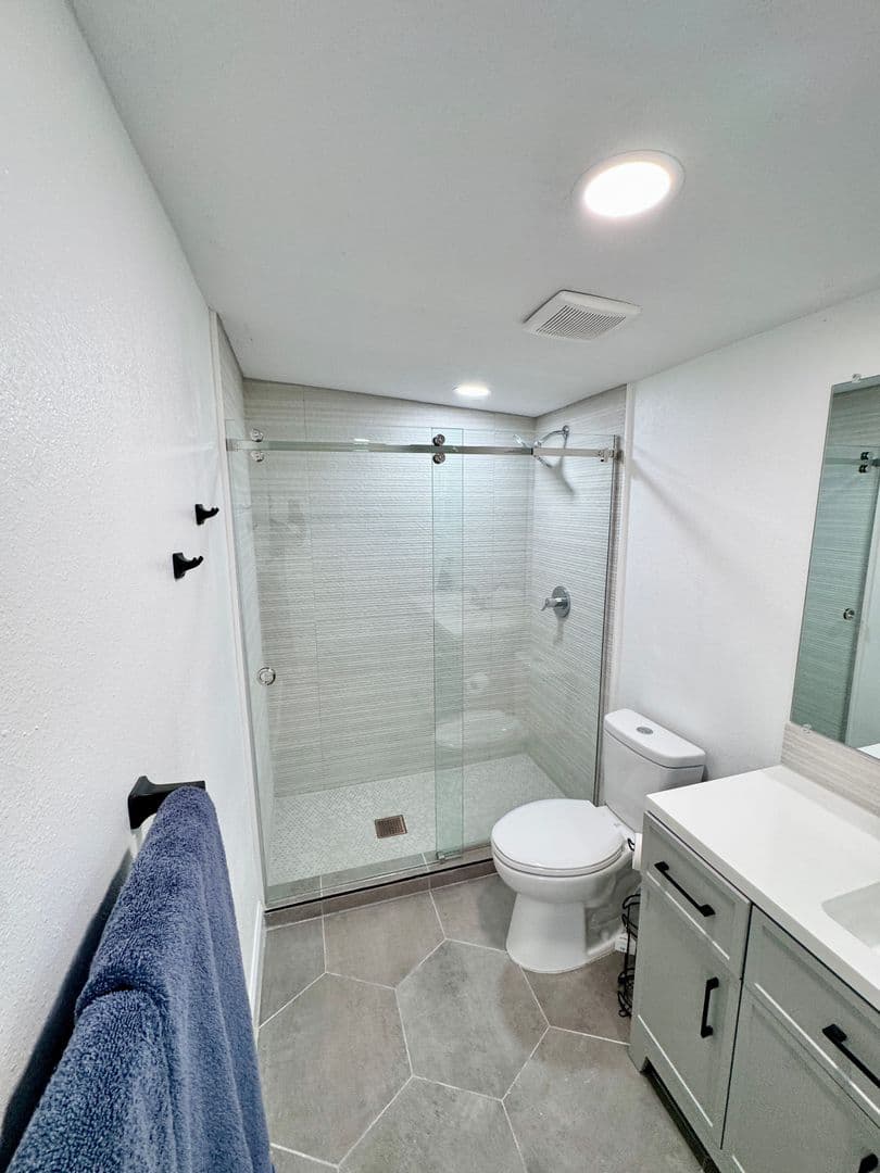 Clermont Condo: 439 Carroll Street