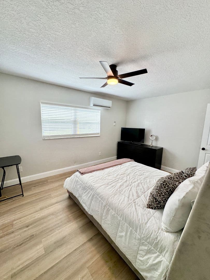 Clermont Condo: 439 Carroll Street