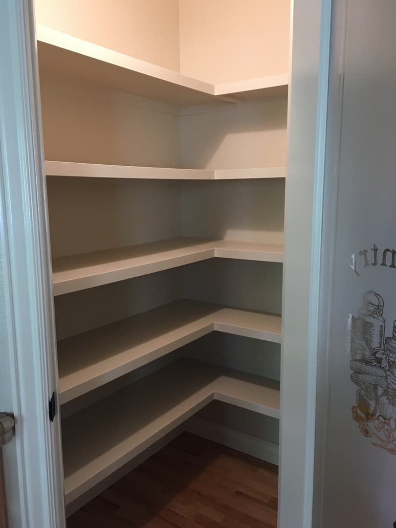 Eagle Apartment: 576 E. Riverchase Way