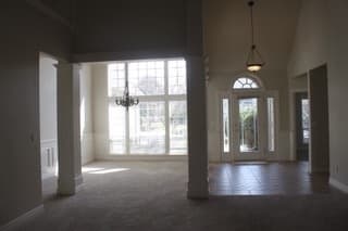 Eagle Apartment: 576 E. Riverchase Way
