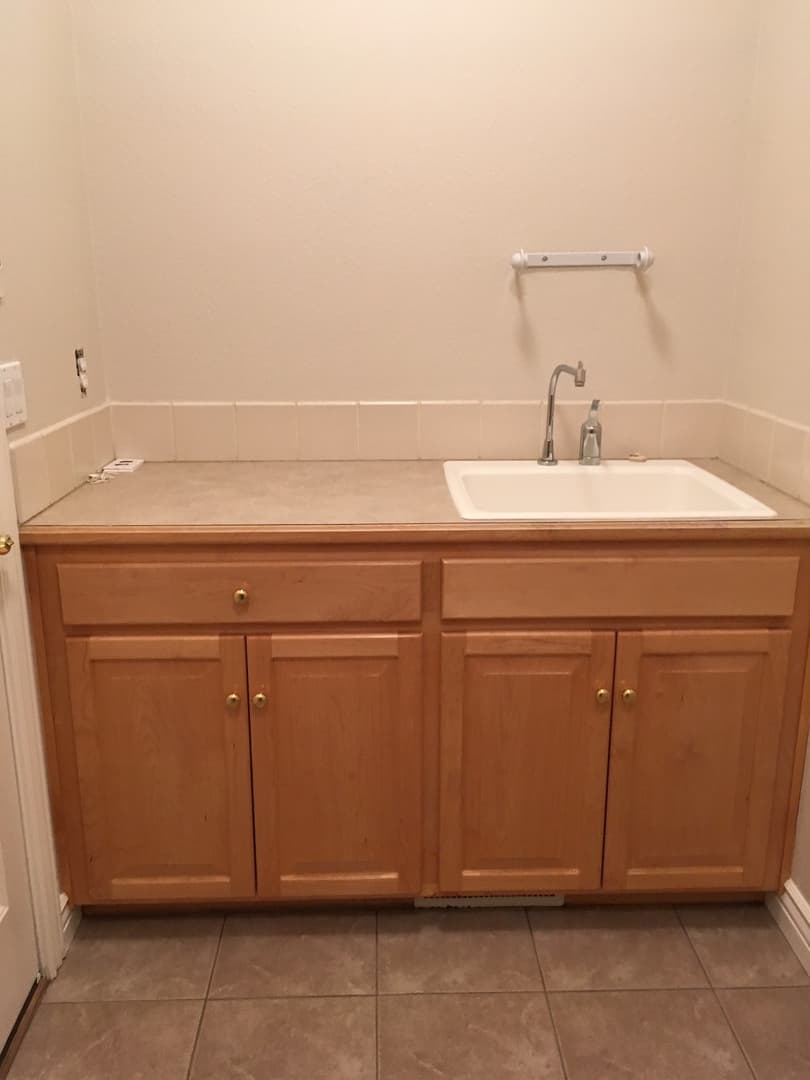 Eagle Apartment: 576 E. Riverchase Way