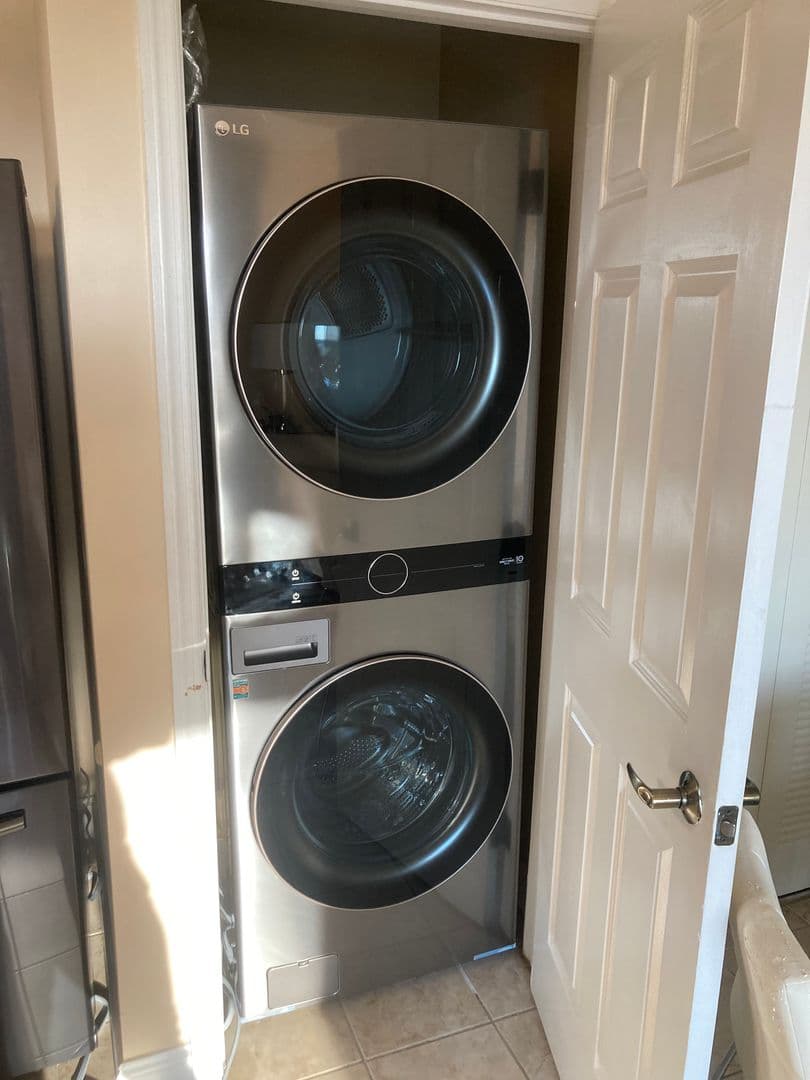 Tallahassee Apartment: 215 W College