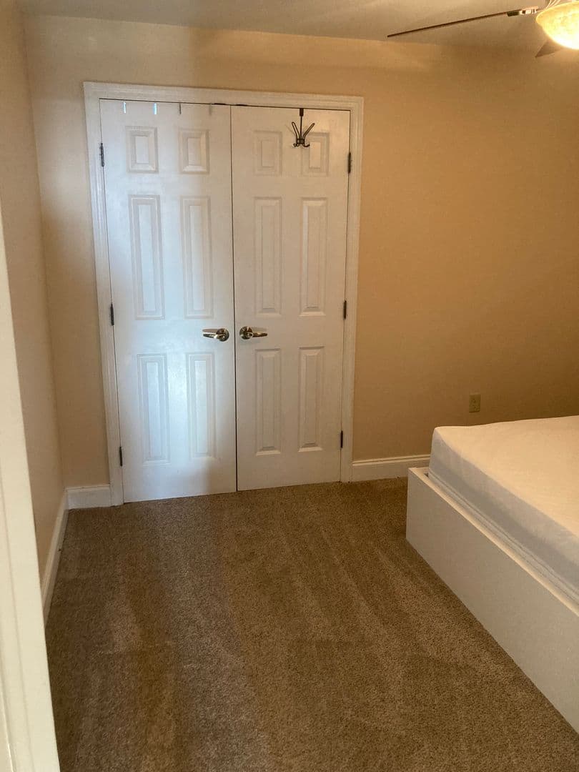 Tallahassee Apartment: 215 W College