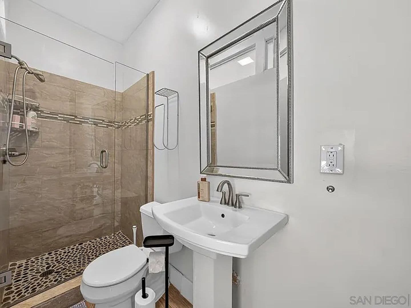 San Diego Apartment: 3852-56 1st Ave