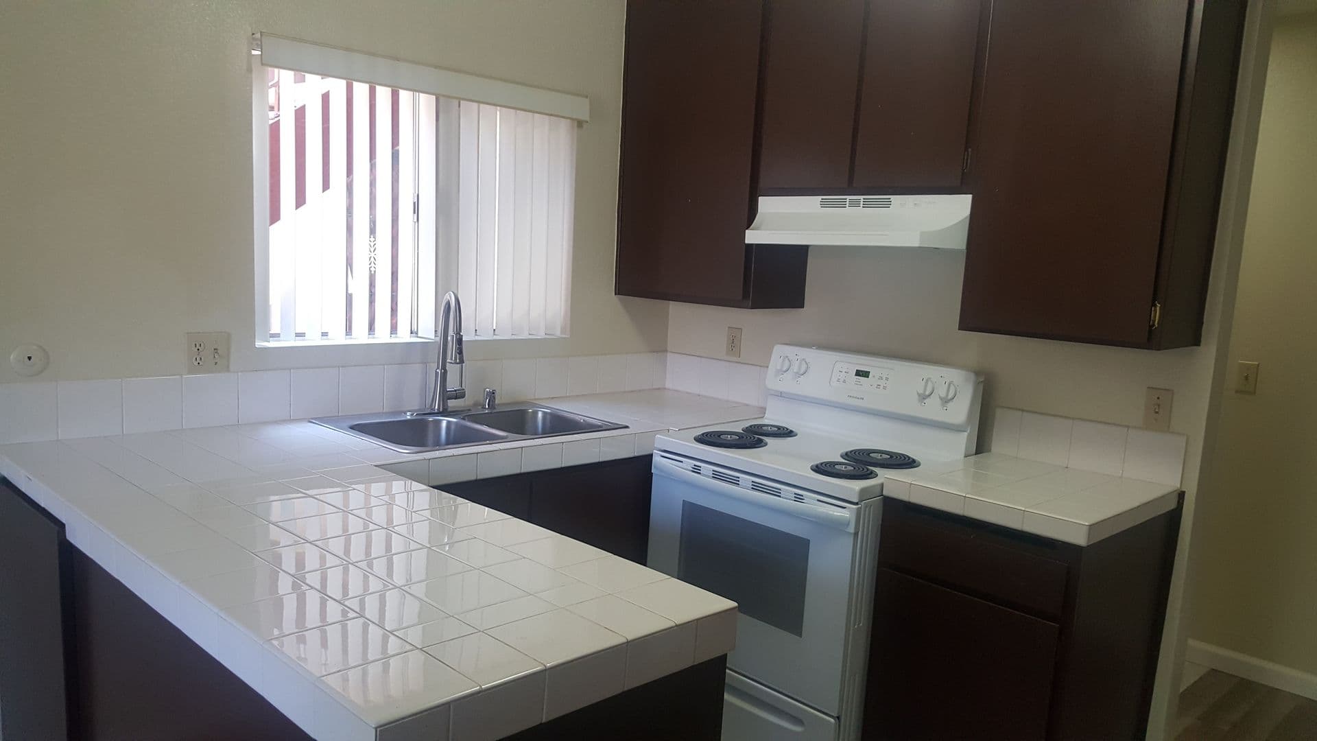 San Diego Condo: 5513 Adobe Falls Rd #4