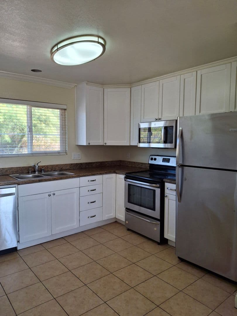 El Cajon Apartment: 1440 Oakdale #18