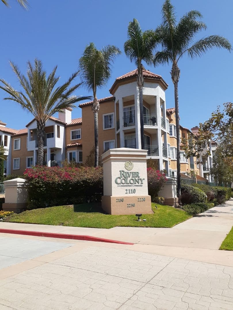 San Diego Apartment: 2050 Camino De La Reina #101